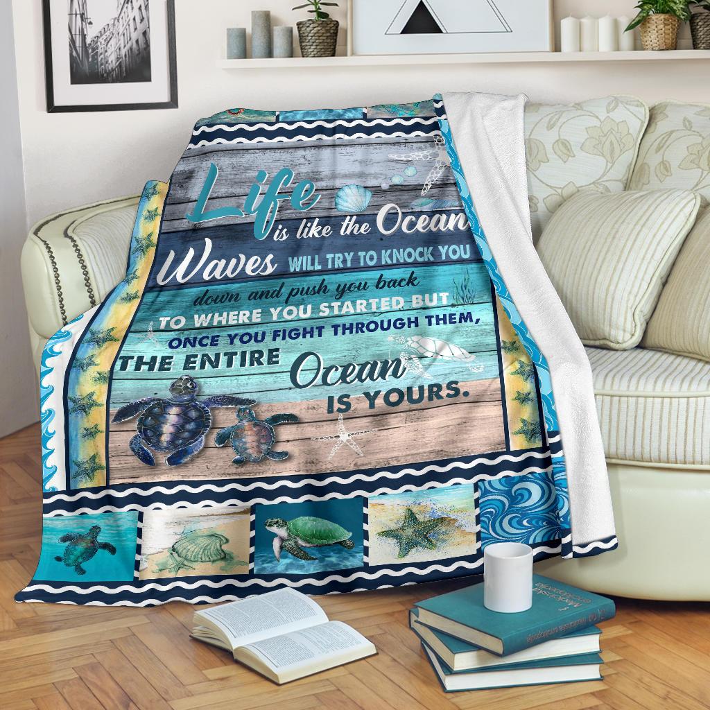 Turtlre Waves Premium Blanket